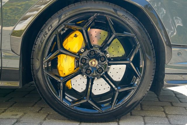 Used 2023 Lamborghini Urus Performante image 35