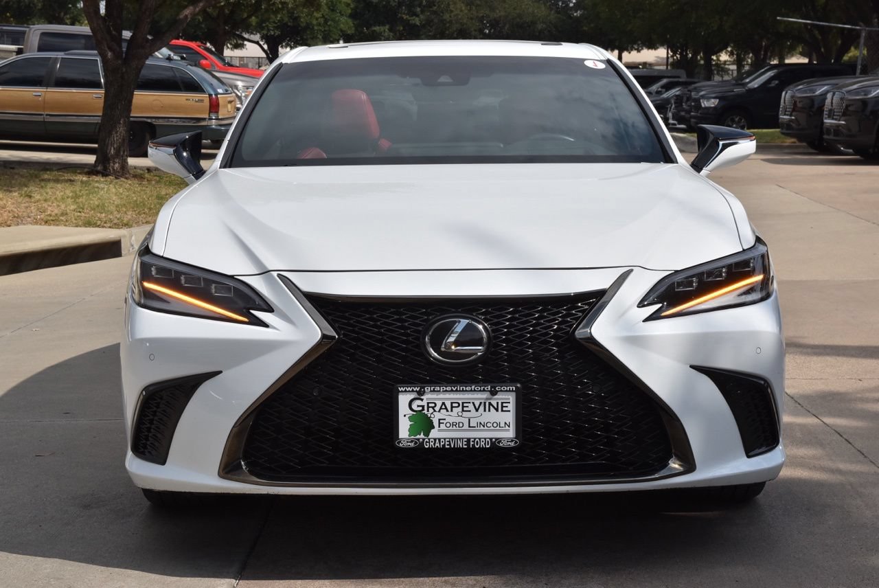 Used 2023 Lexus ES 350 F Sport w/ Accessory Package (Z2) FWD image 3