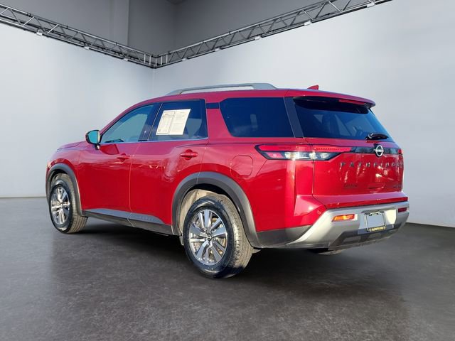 Used 2023 Nissan Pathfinder SL w/ Lighting Package (N92) image 5