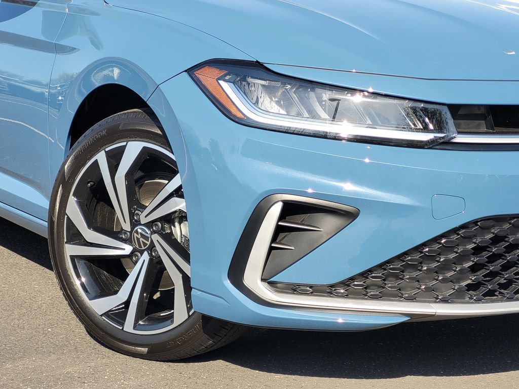 New 2026 Volkswagen Jetta SEL FWD image 3