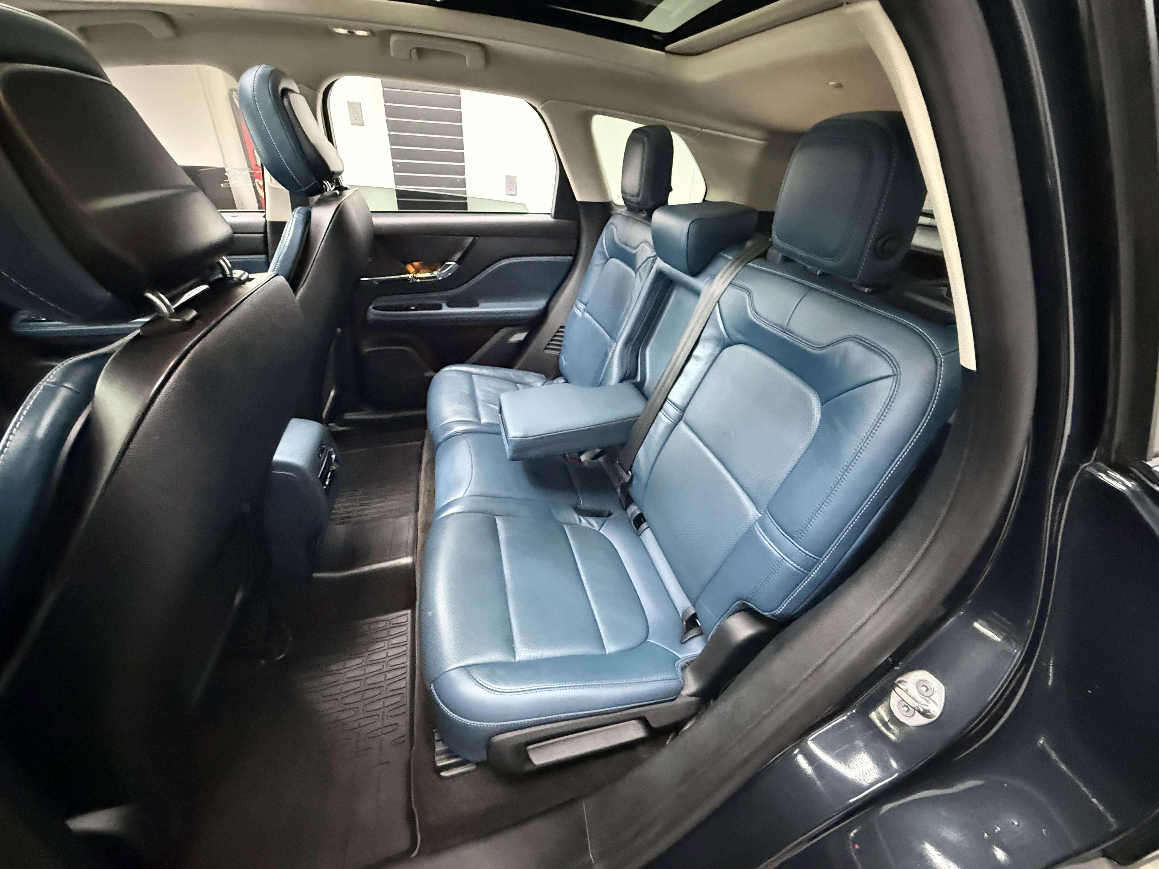 Used 2020 Lincoln Corsair Reserve w/ Equipment Group 202A image 22