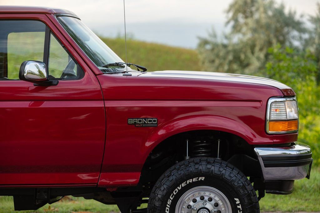 Used 1994 Ford Bronco XLT image 18