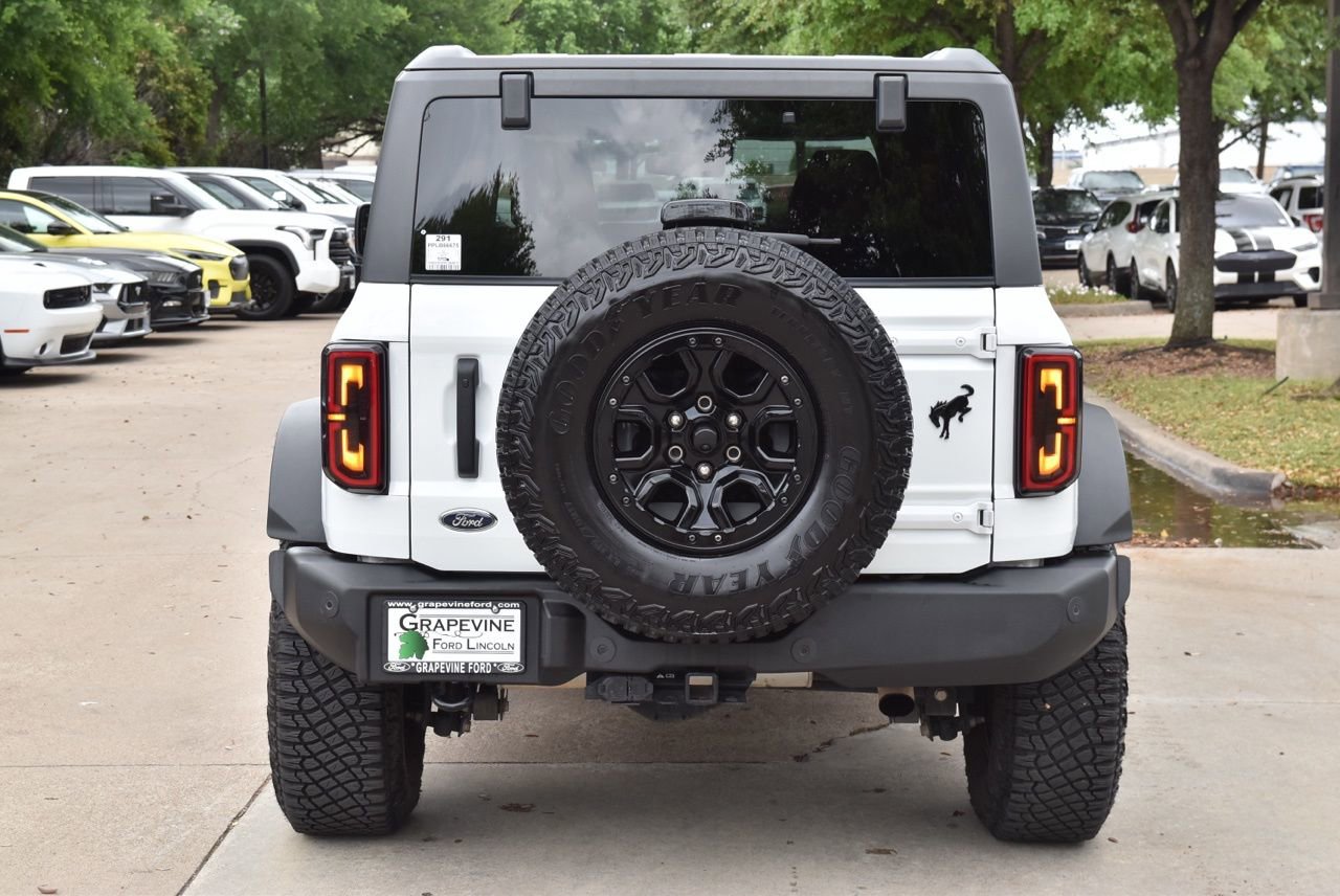 Used 2023 Ford Bronco Wildtrak image 9