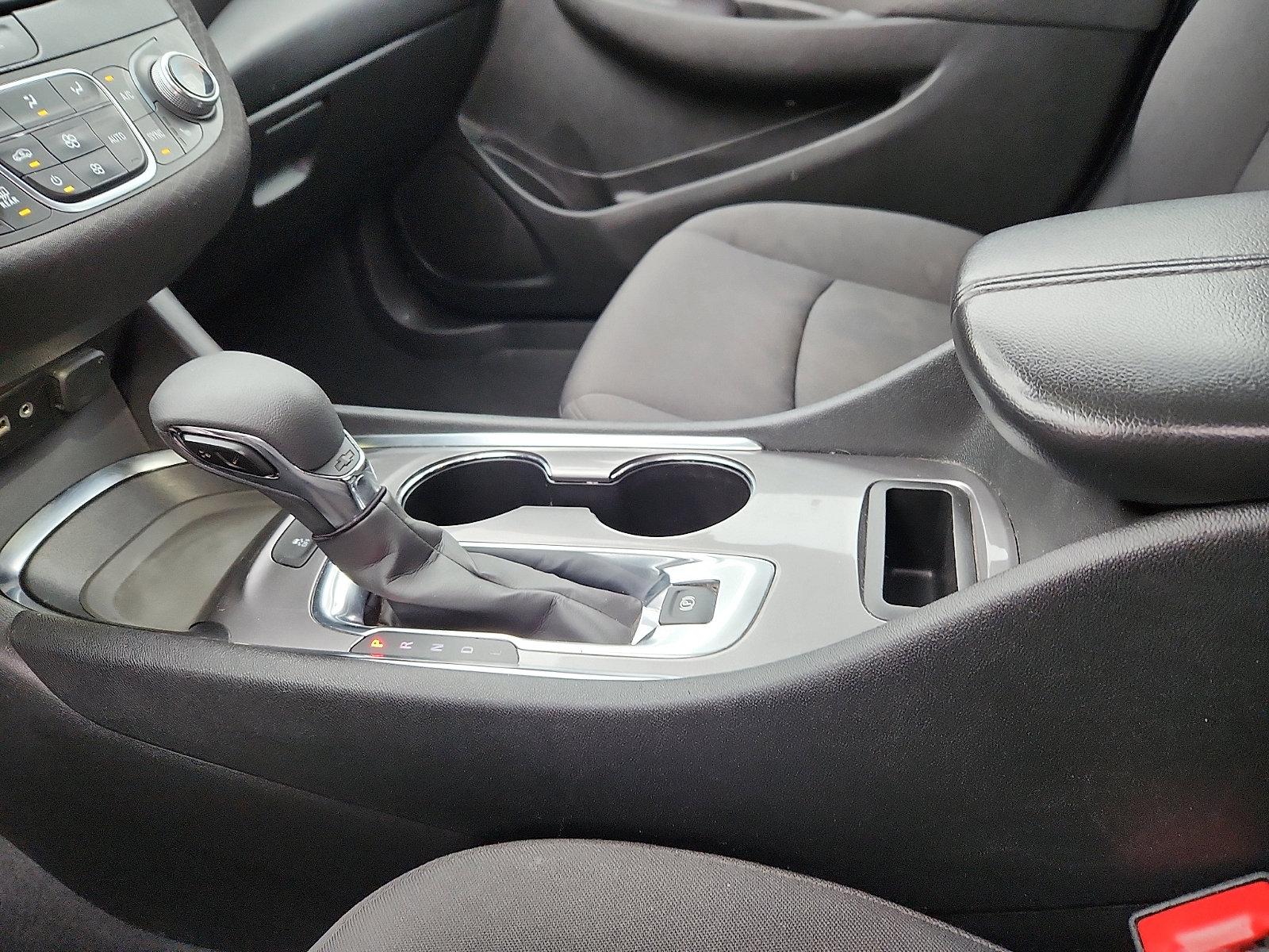 Used 2024 Chevrolet Malibu LT image 20