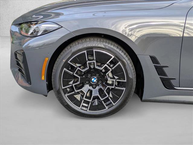 Used 2025 BMW i4 xDrive40i w/ M Sport Package AWD/4WD image 10