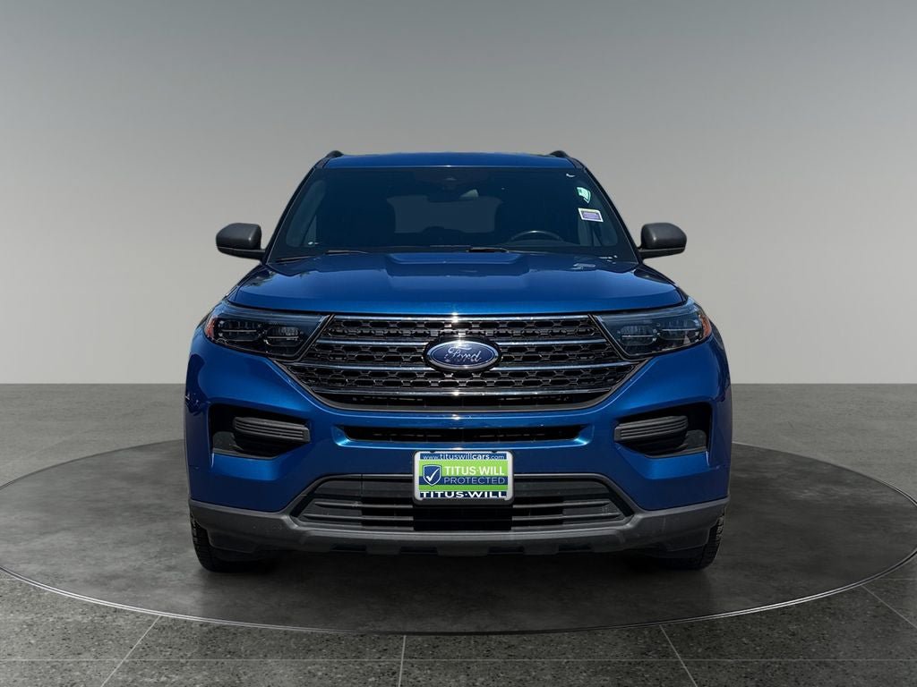 Used 2020 Ford Explorer XLT AWD/4WD image 2