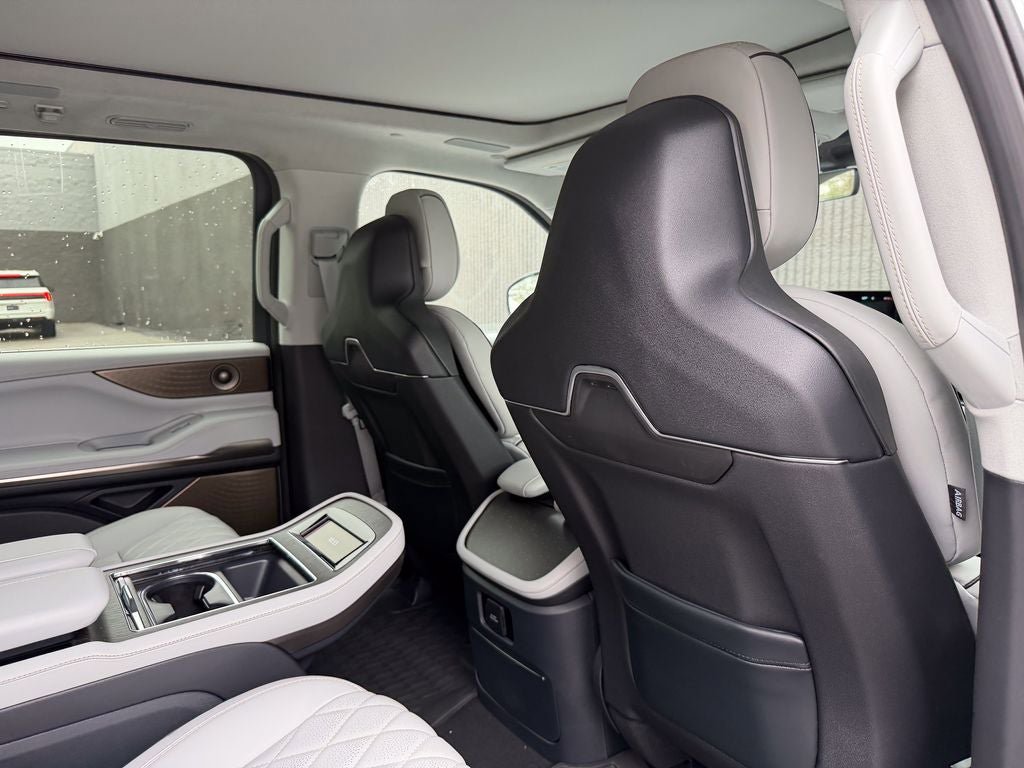 New 2026 Lincoln Navigator Black Label AWD/4WD image 27