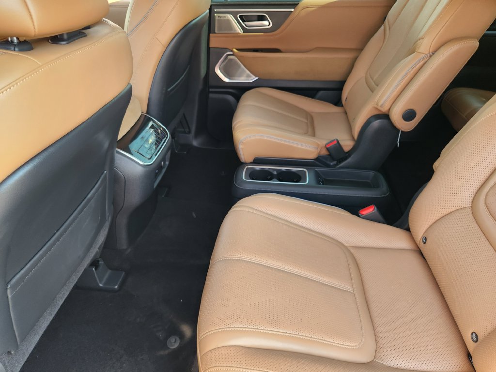 Used 2025 INFINITI QX80 Sensory w/ Exterior Package AWD/4WD image 31