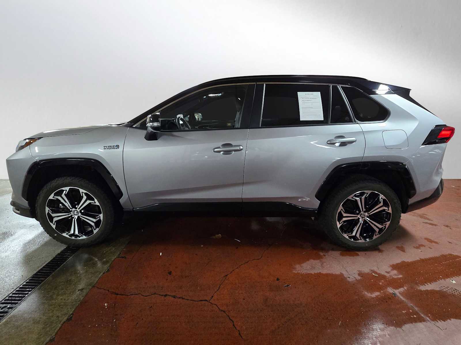 Used 2024 Toyota RAV4 XSE w/ Premium Package image 6