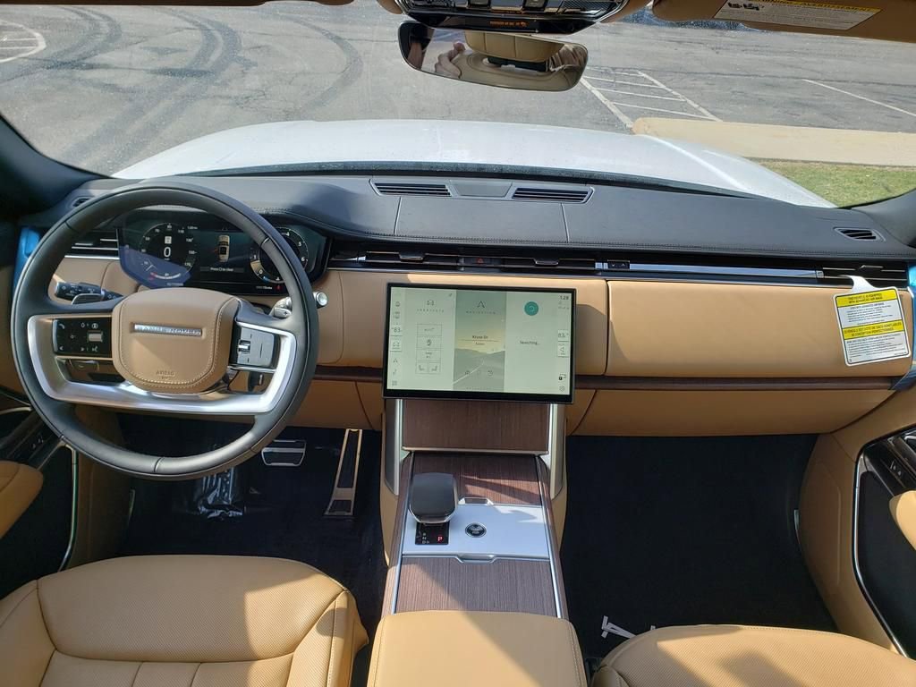 New 2026 Land Rover Range Rover SE image 13