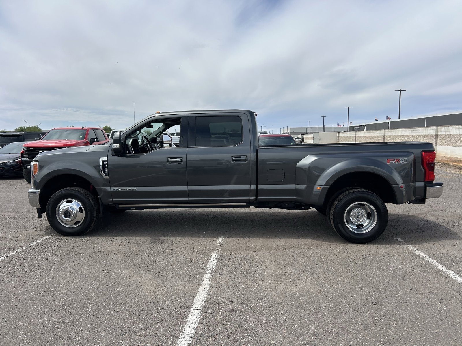 Used 2017 Ford F350 Lariat w/ Lariat Ultimate Package AWD/4WD image 2