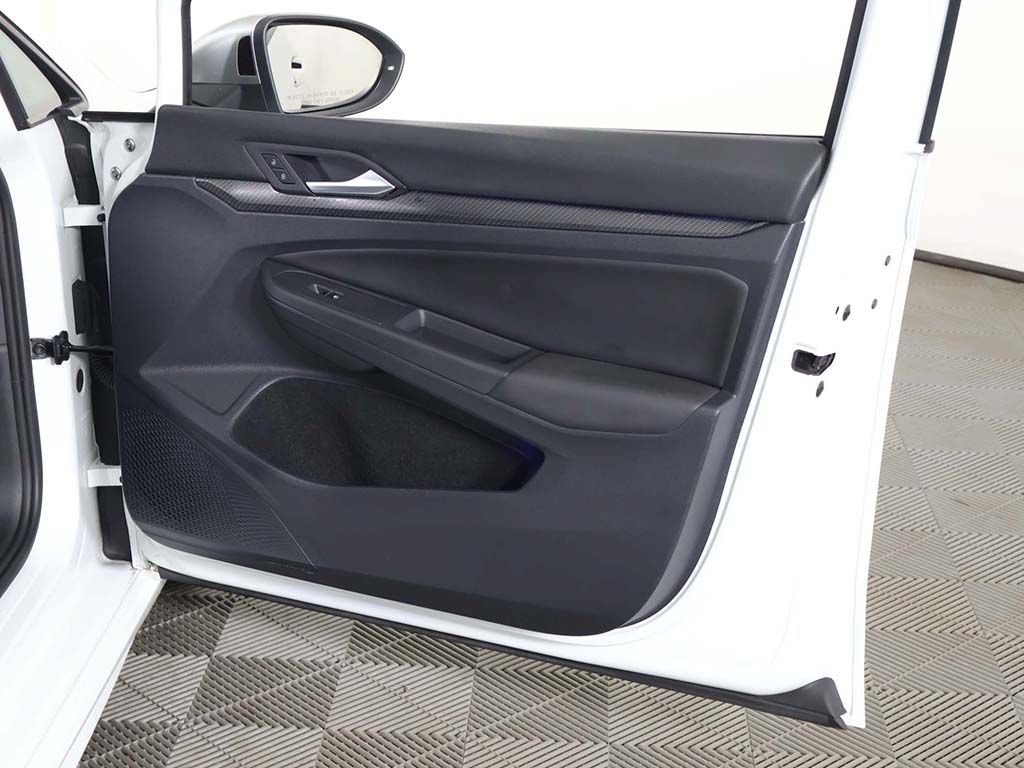 Used 2022 Volkswagen Golf R AWD/4WD image 29