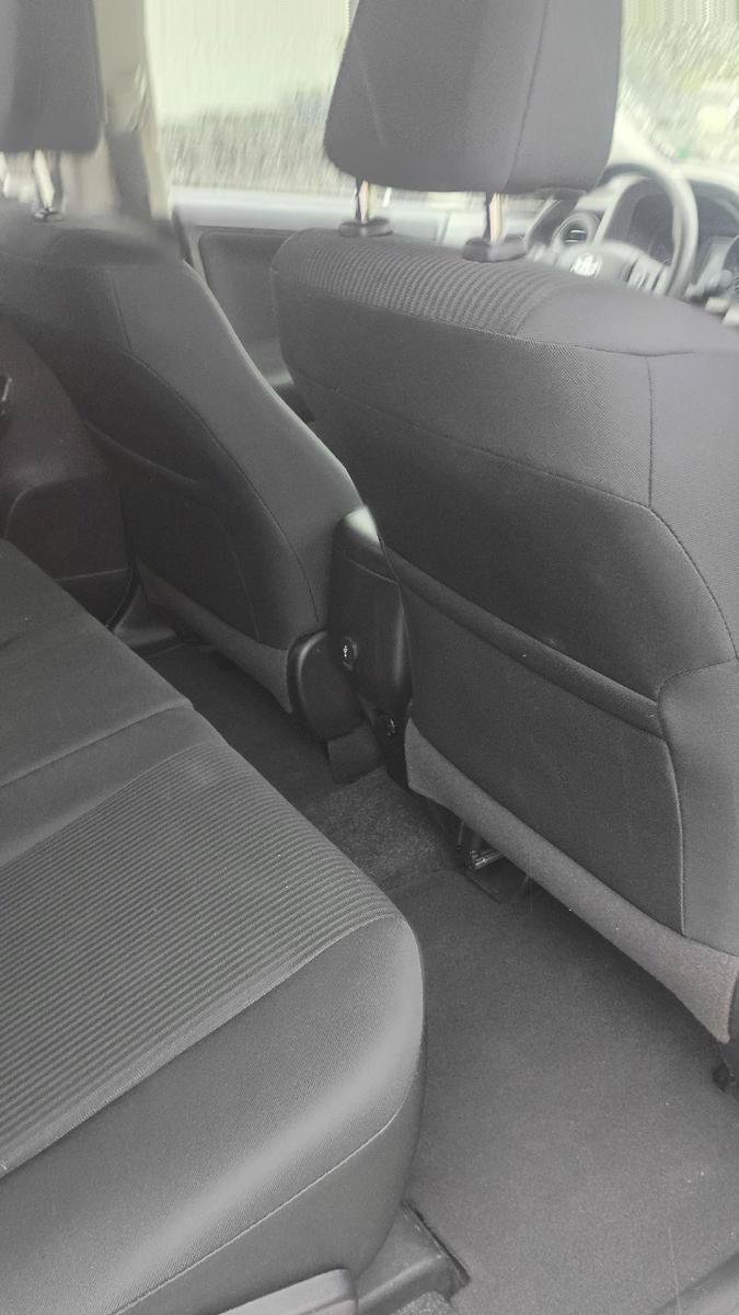Used 2017 Toyota RAV4 LE FWD image 18