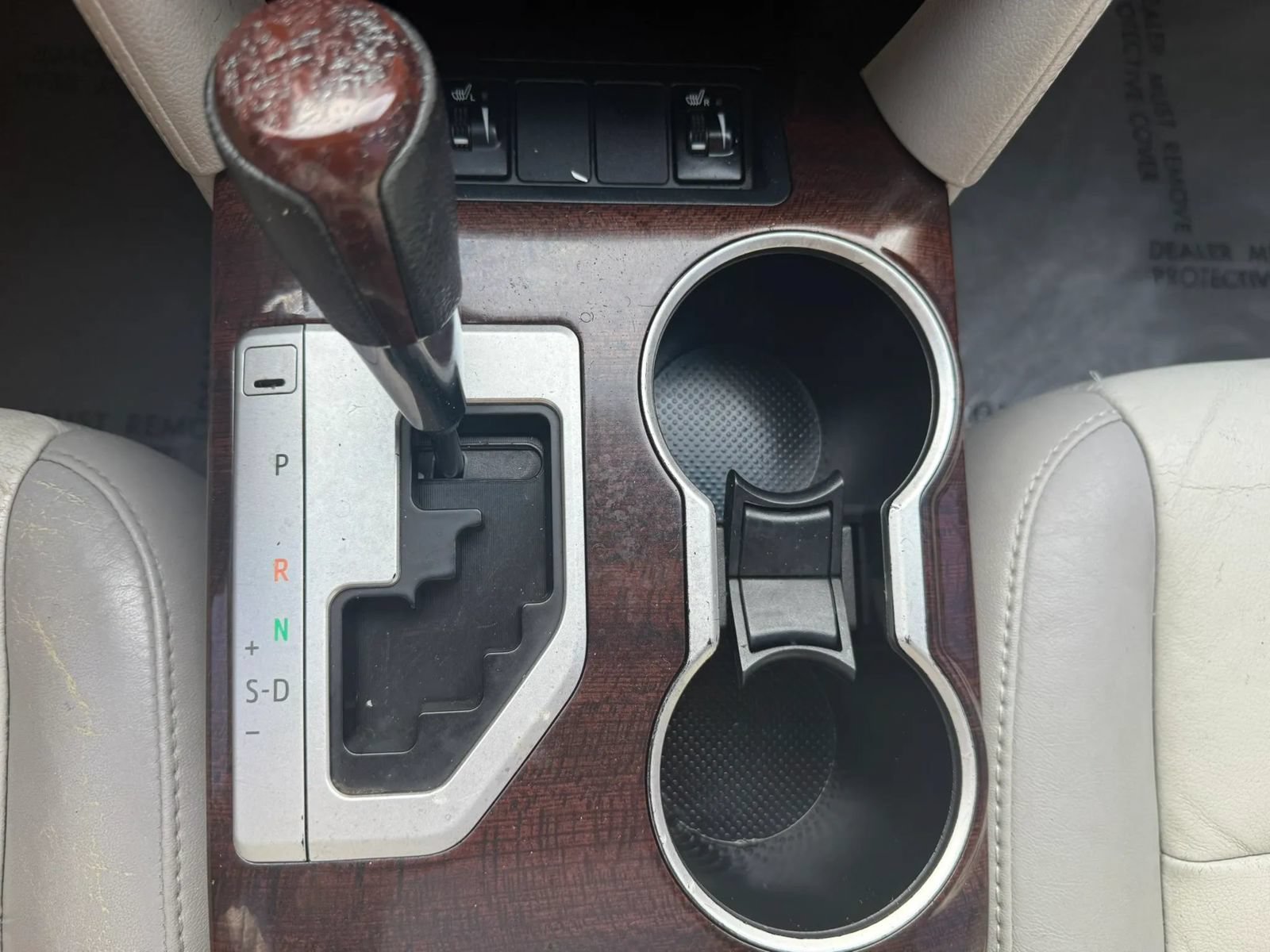 Used 2012 Toyota Camry XLE FWD image 32