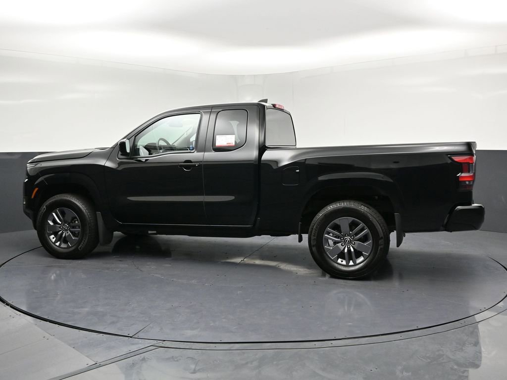 Used 2025 Nissan Frontier SV image 27