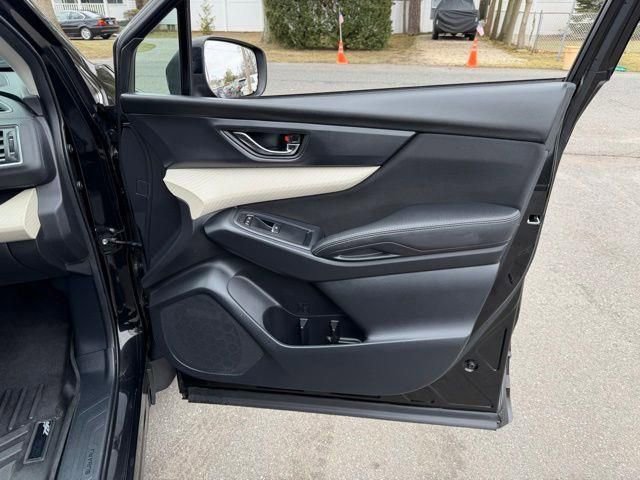 Used 2020 Subaru Ascent Premium w/ Convenience Package image 16