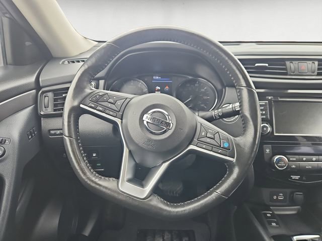 Used 2019 Nissan Rogue SV w/ Sun & Sound Touring Package image 12