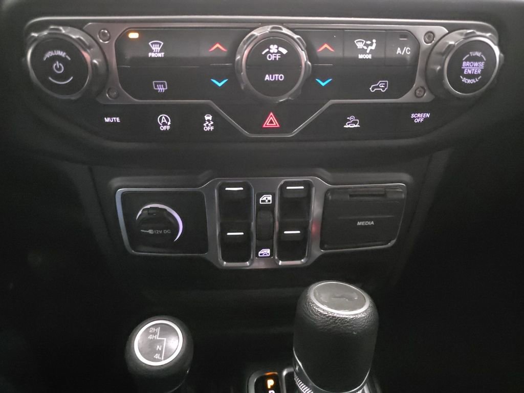 Used 2021 Jeep Wrangler Unlimited Sahara w/ Uconnect 4C Nav & Sound Group image 23