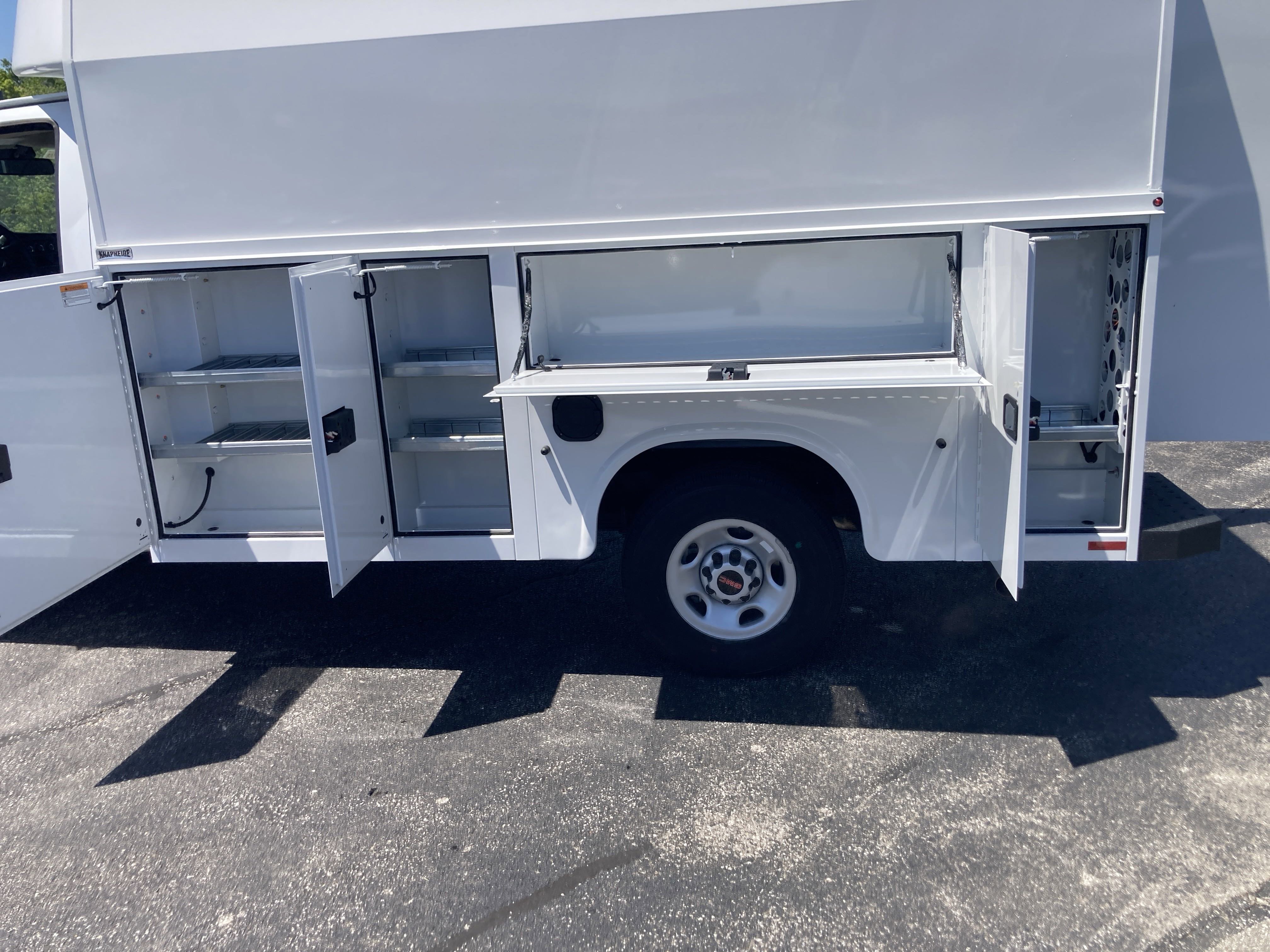 New 2024 GMC Savana 3500 w/ Power Convenience Package image 21