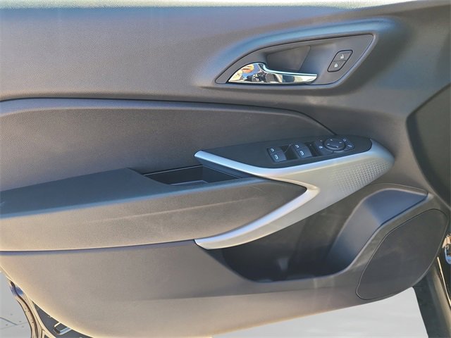 New 2026 Chevrolet Trax RS image 19