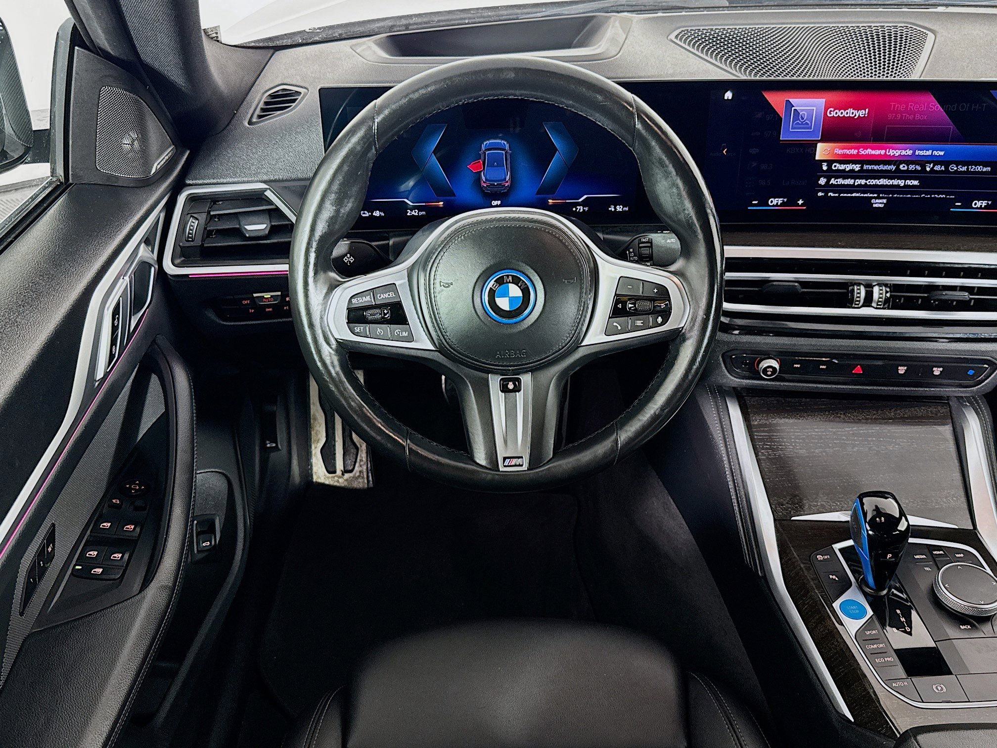 Used 2023 BMW i4 eDrive40 w/ M Sport Package image 16