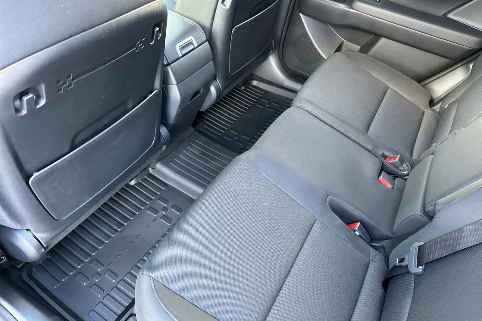 Used 2025 Hyundai Santa Fe SE image 11