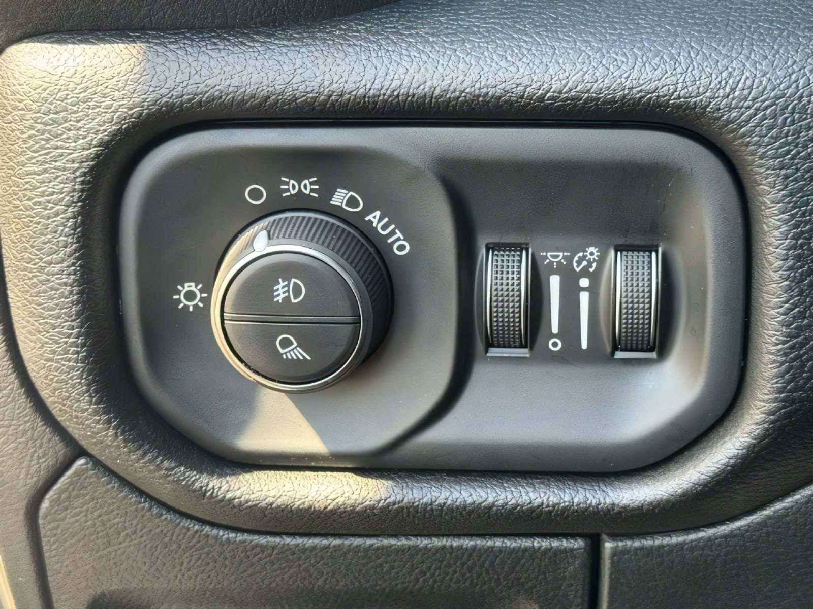 New 2026 RAM 1500 Big Horn AWD/4WD image 27