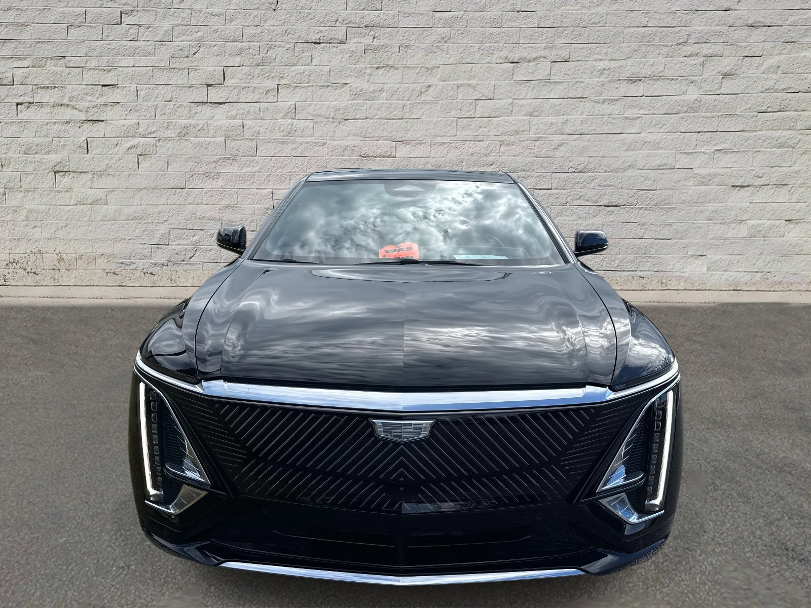 New 2025 Cadillac Lyriq Luxury image 8