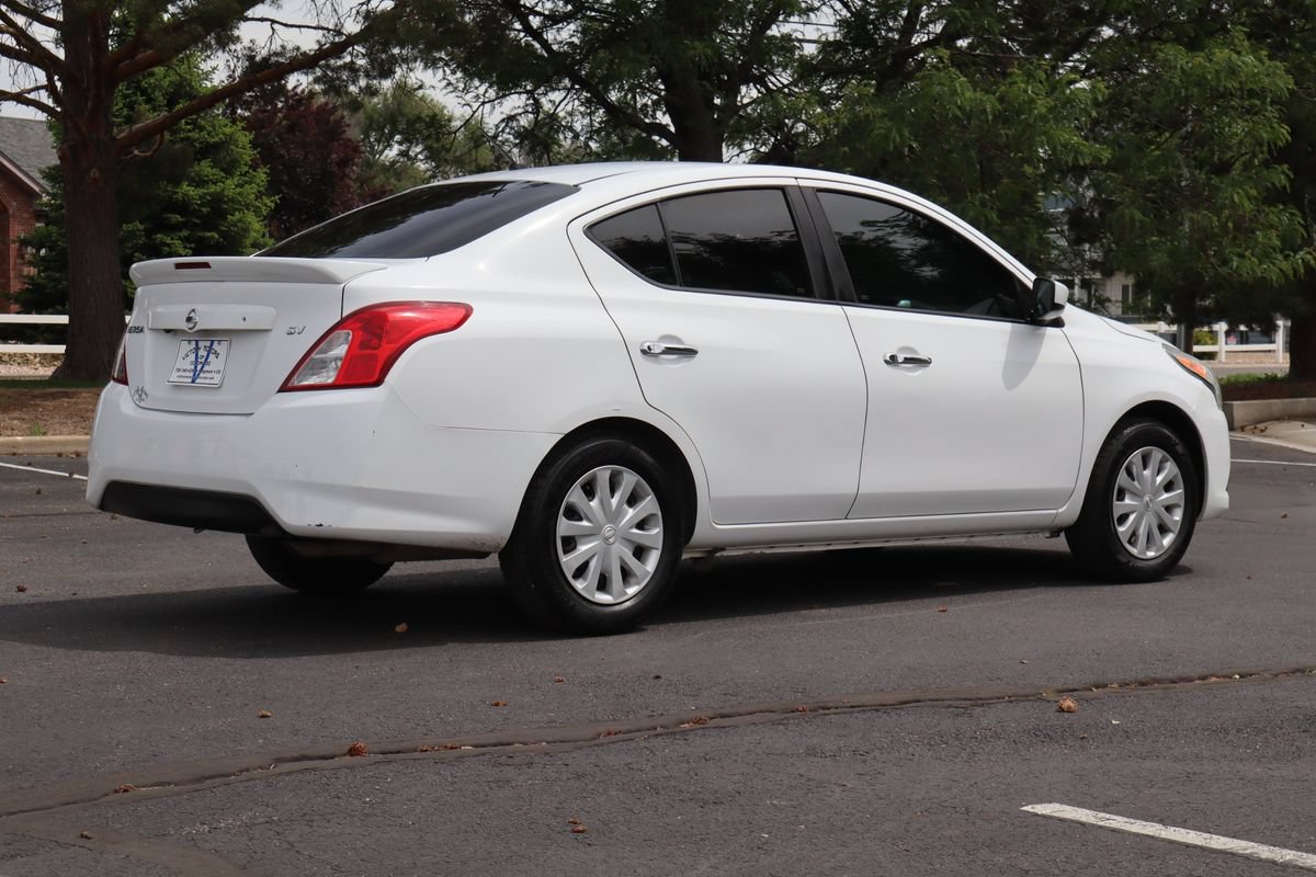 Used 2019 Nissan Versa SV FWD image 5