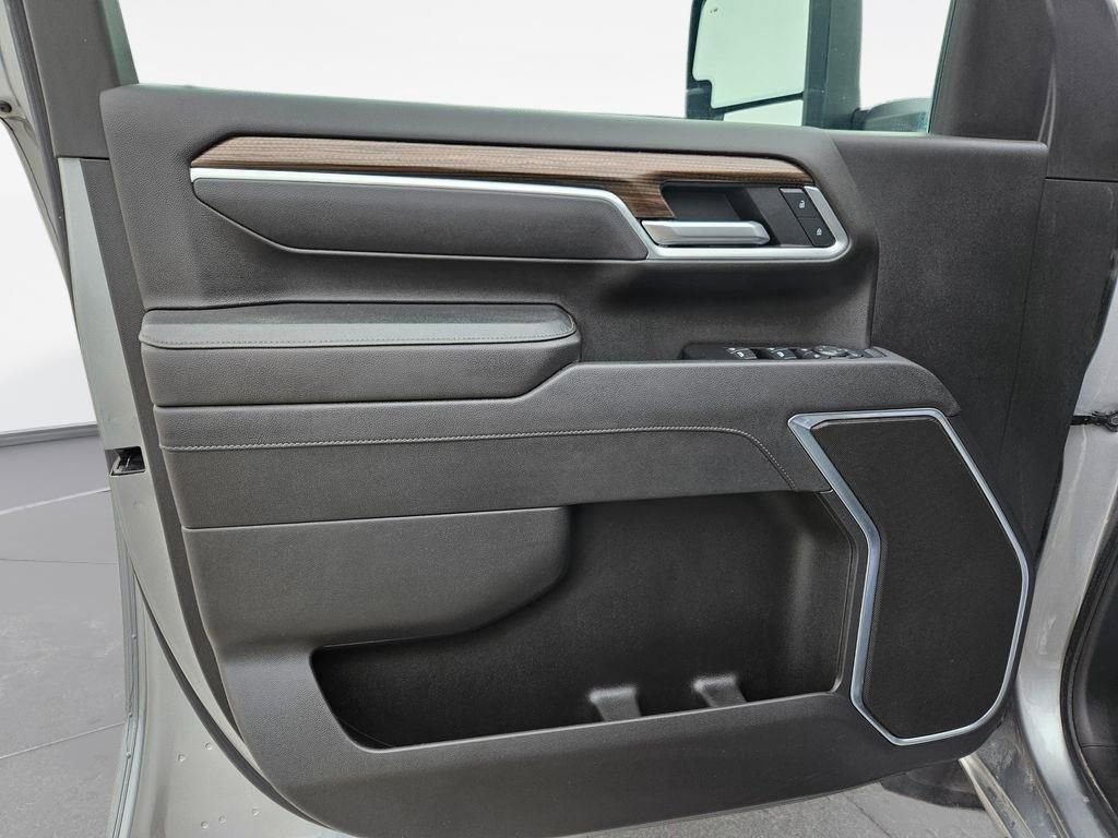 Used 2025 Chevrolet Silverado 2500 LT w/ All Star Edition image 24