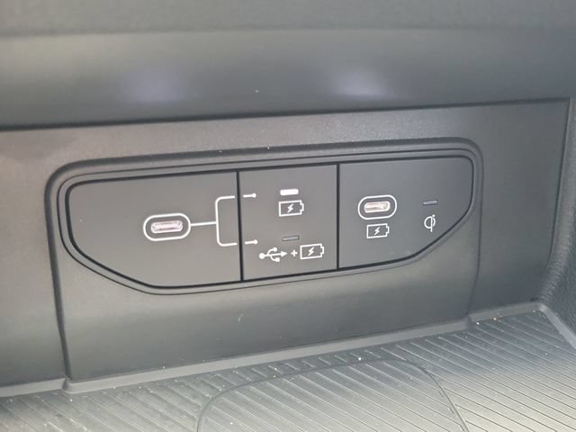 Used 2026 Kia Sportage EX w/ EX Panorama Roof Package FWD image 29