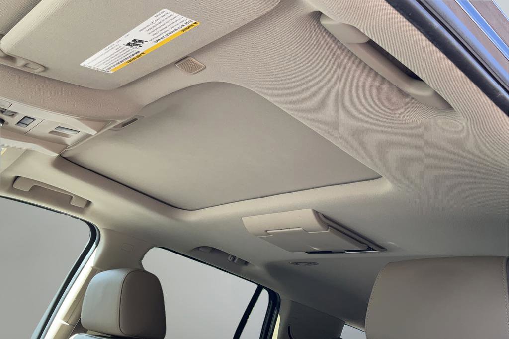 Used 2020 Chevrolet Tahoe Premier AWD/4WD image 18