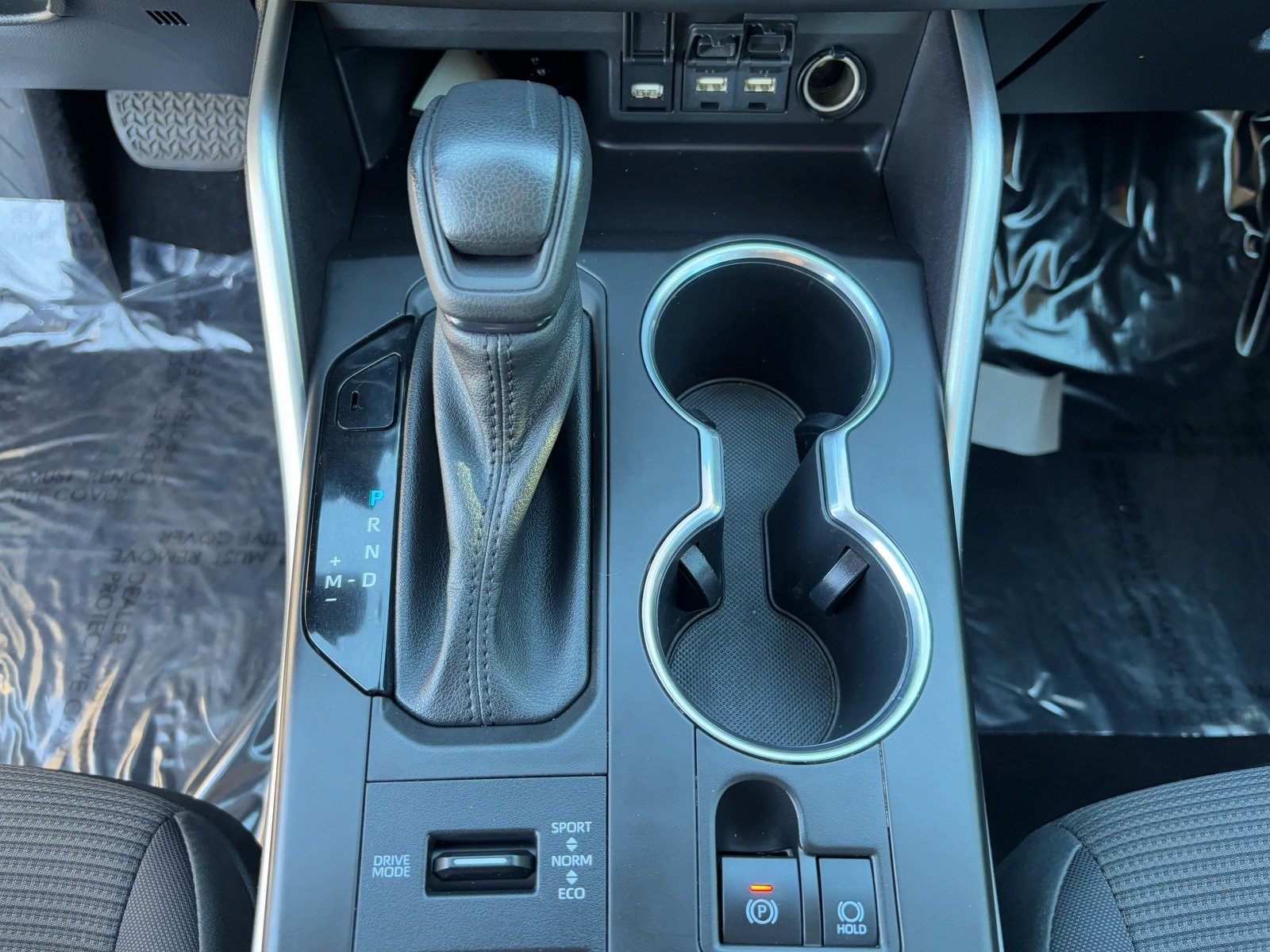 Certified 2021 Toyota Highlander L image 27