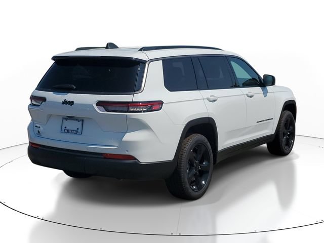 New 2026 Jeep Grand Cherokee L Limited w/ Limited Altitude Package AWD/4WD image 4