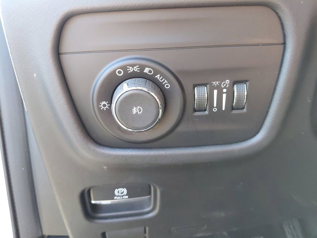 Used 2021 Jeep Grand Cherokee L Summit image 27