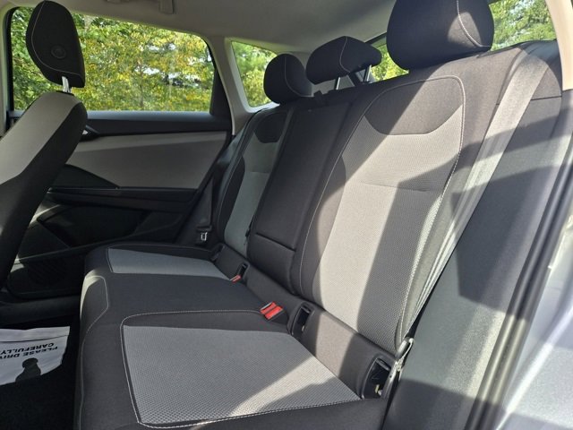 Used 2022 Volkswagen Taos S image 15