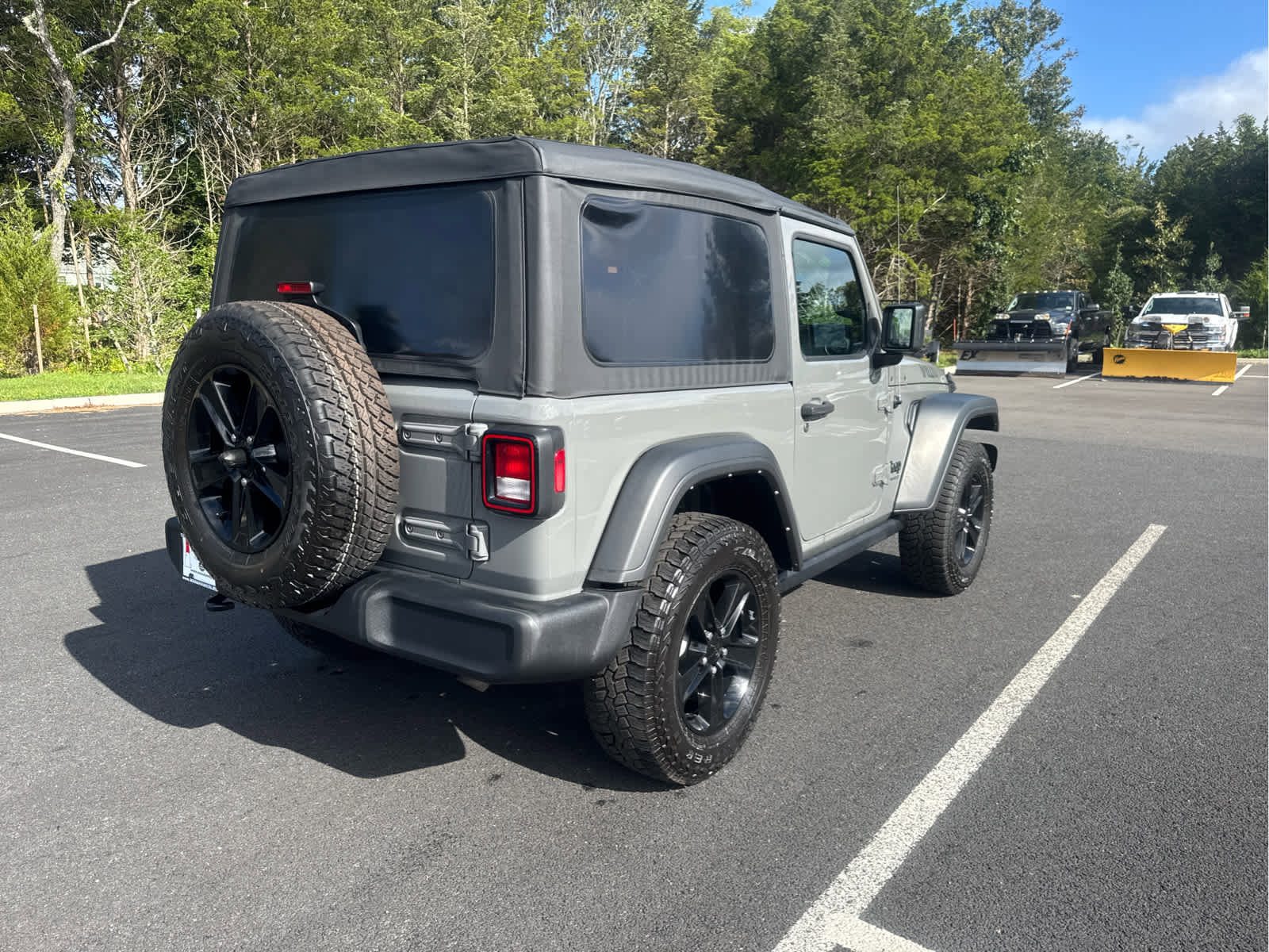 Certified 2021 Jeep Wrangler Willys image 9