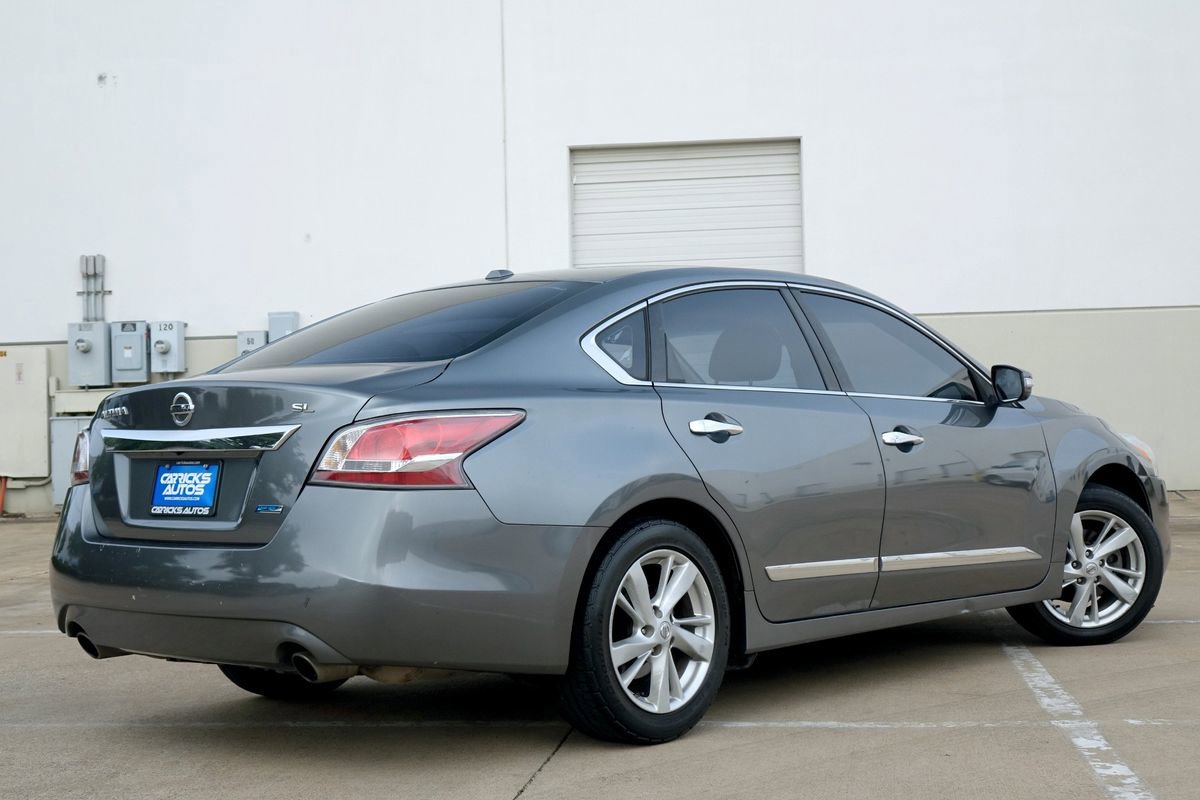 Used 2014 Nissan Altima 2.5 SL w/ Technology Package FWD image 3