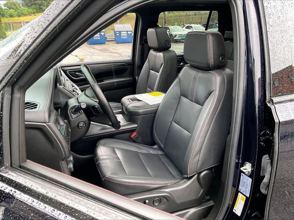 Used 2023 Chevrolet Tahoe RST w/ Luxury Package AWD/4WD image 10