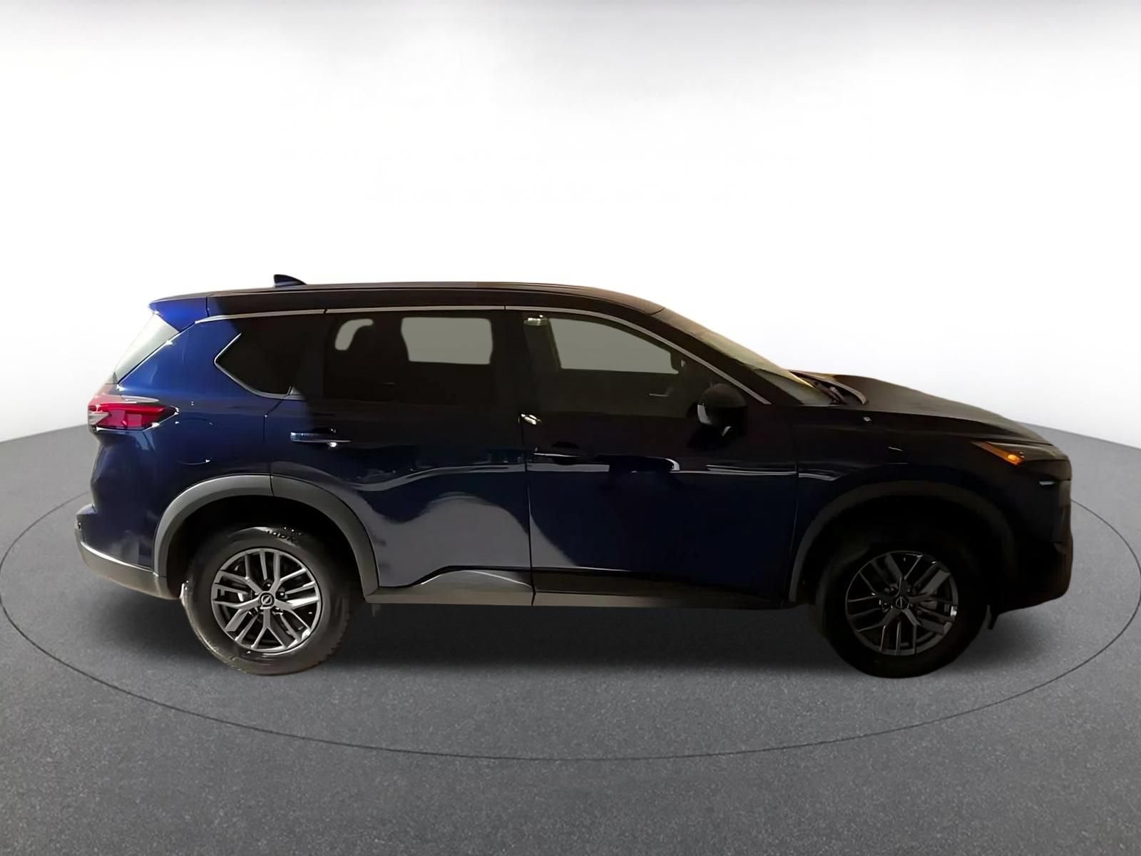 Used 2026 Nissan Rogue SV AWD/4WD image 15