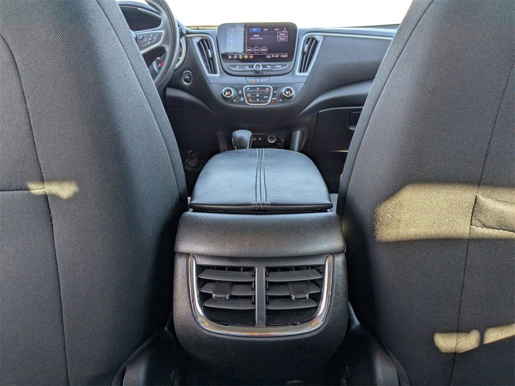 Used 2023 Chevrolet Malibu LT image 34