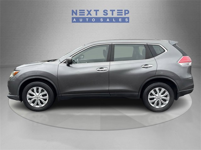 Used 2015 Nissan Rogue S image 4
