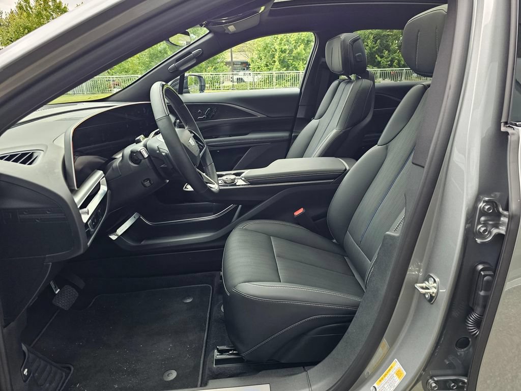 New 2026 Cadillac Lyriq Sport AWD/4WD image 20