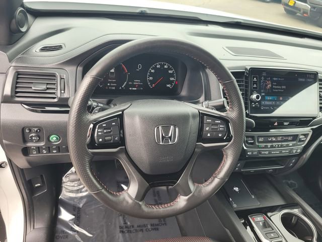 Certified 2025 Honda Ridgeline Black Edition image 30