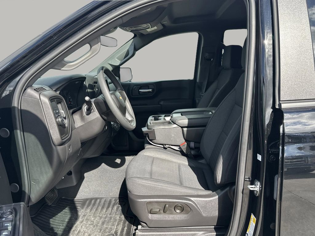 Used 2024 Chevrolet Silverado 1500 Custom image 10