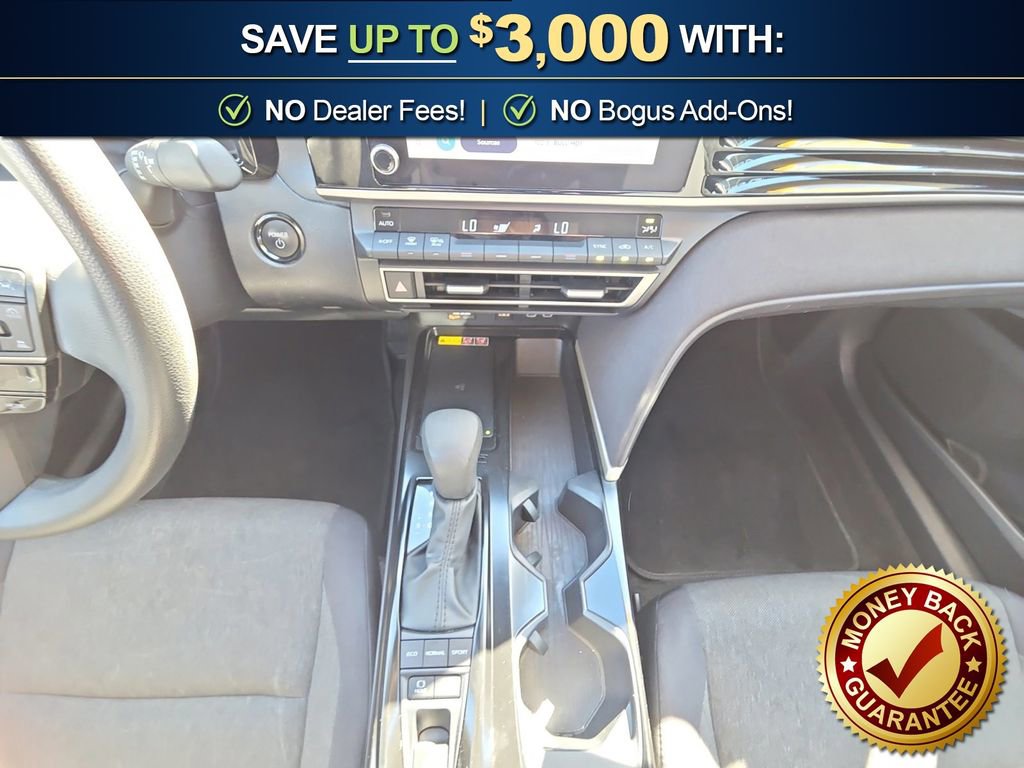 Used 2025 Toyota Camry LE image 21