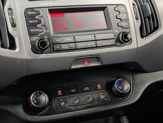 Used 2016 Kia Sportage LX image 19