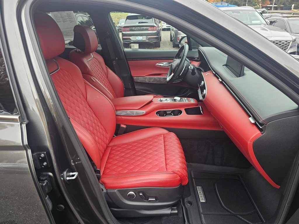 Certified 2025 Genesis GV70 3.5T Sport w/ Sport Advanced Package image 29