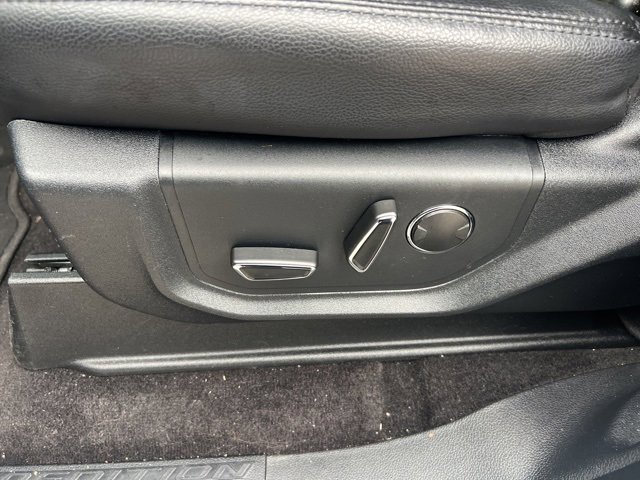 Used 2019 Ford Expedition XLT w/ Equipment Group 202A image 13