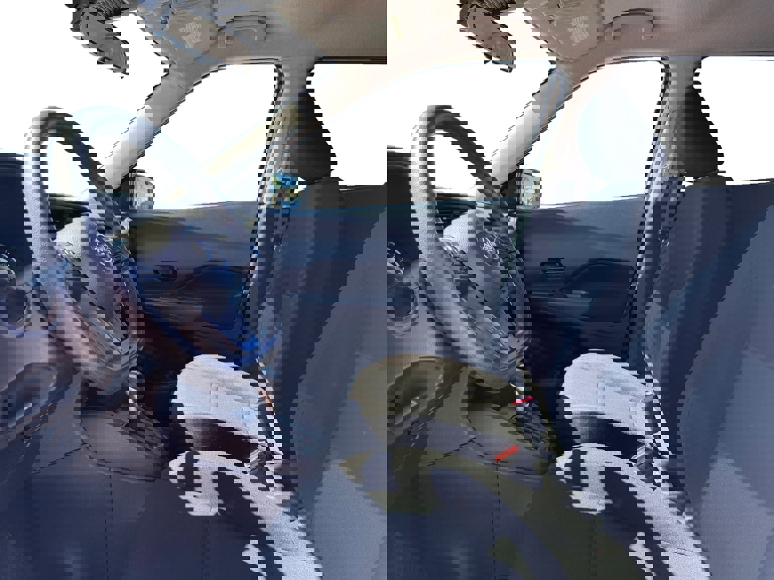 Used 2023 Nissan Kicks S image 10